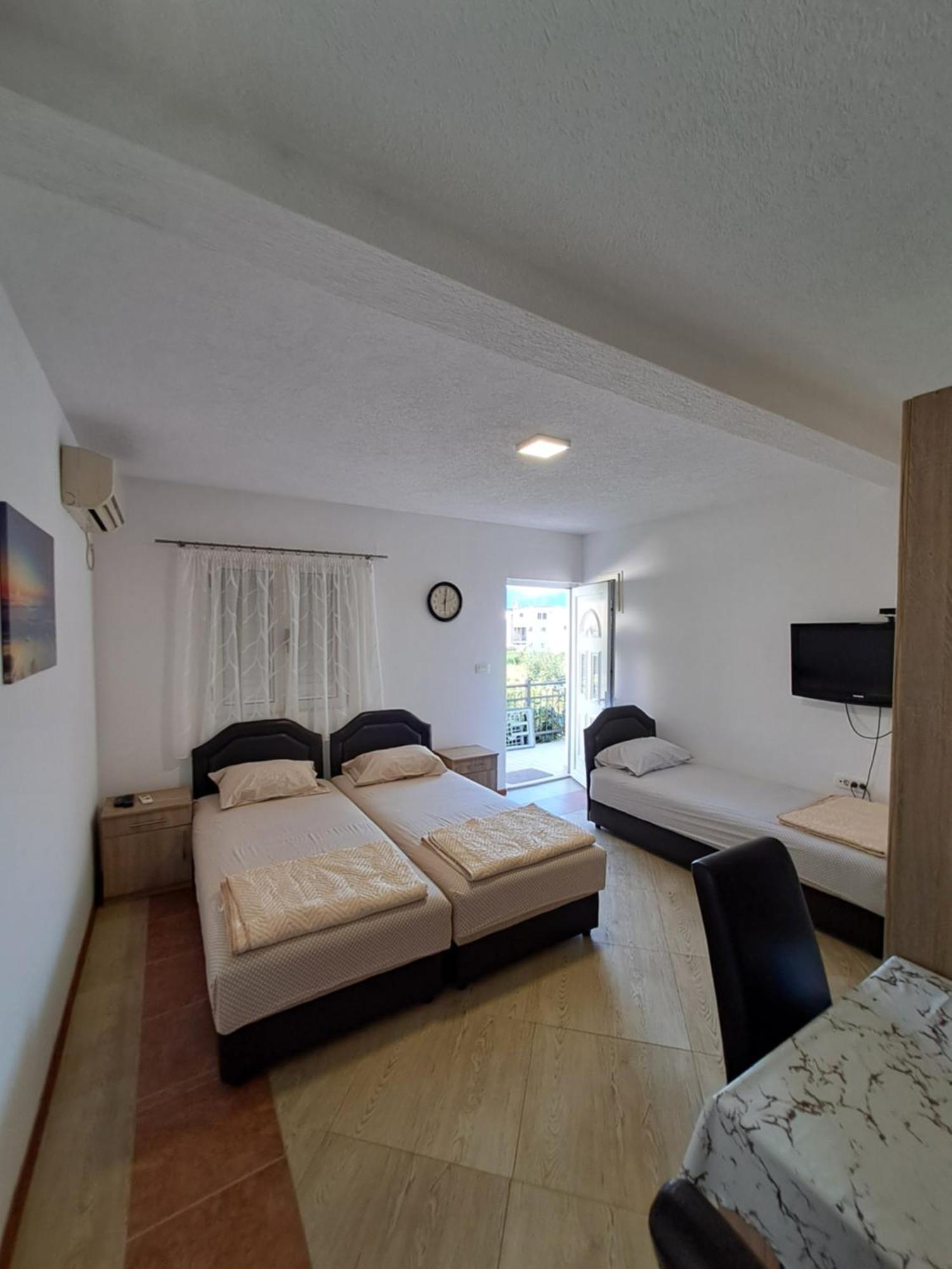 Apartmani Cavor Budva Exterior foto